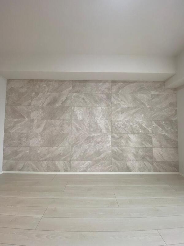 リビングにマジェスティックストレートのアイボリー